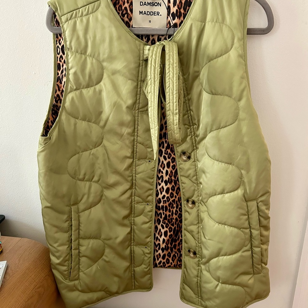 DAMSON MADDER Green Quilted Puffer Vest with Animal Print Lining BRAND NEW
